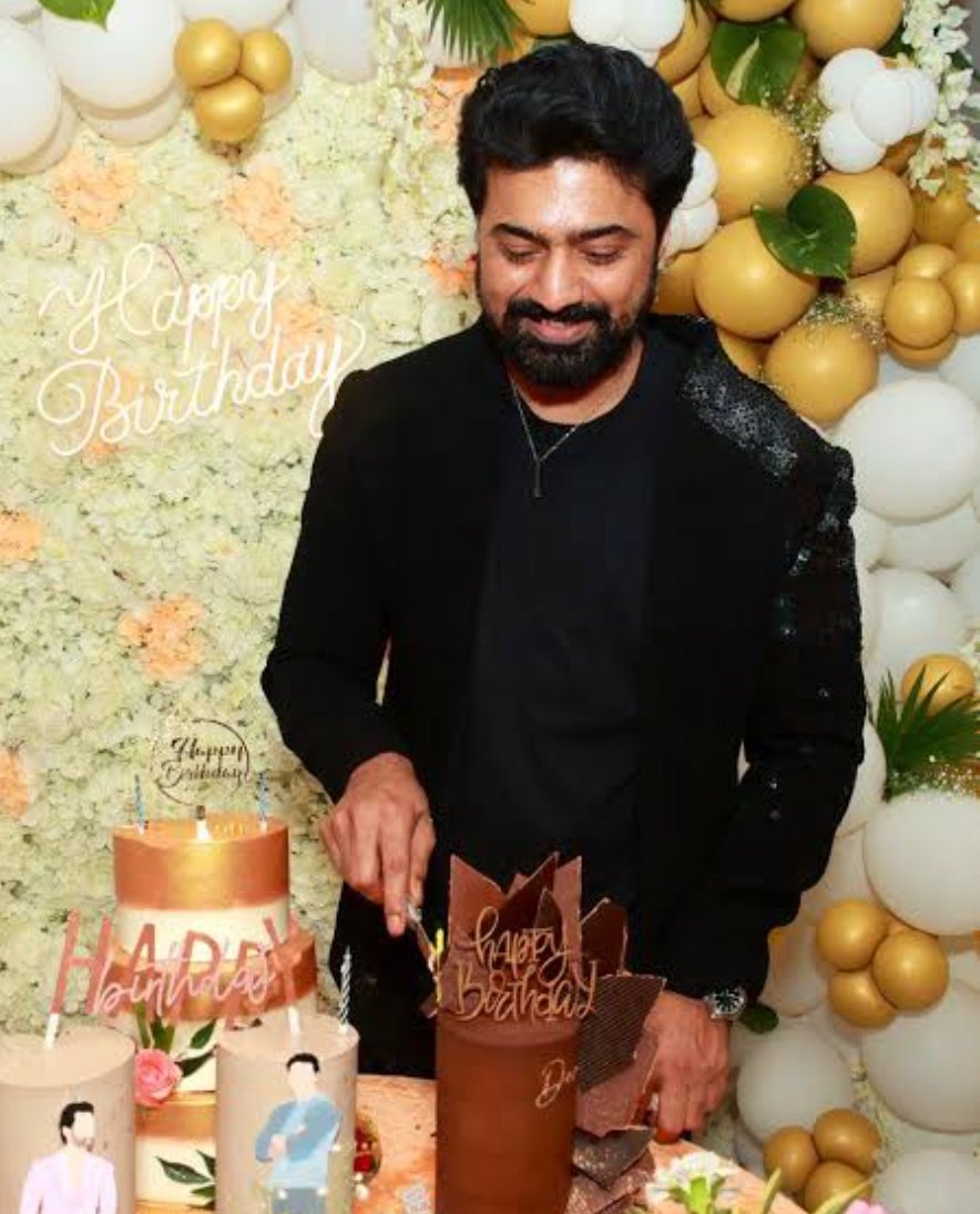 CineBuff2003's tweet image. 4 Days To Go ♥️

#Projapati2 In Cinemas This Thursday &amp;amp; #MegastarDev Birthday 😍🎉