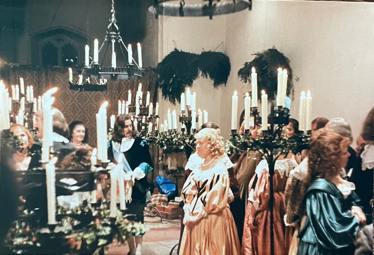 TheKnowe's tweet image. Behind the scenes photographs of the BBC's The Children Of Green Knowe. Kindly shared by Alan Spalding 💚
#childrenofgreenknowe