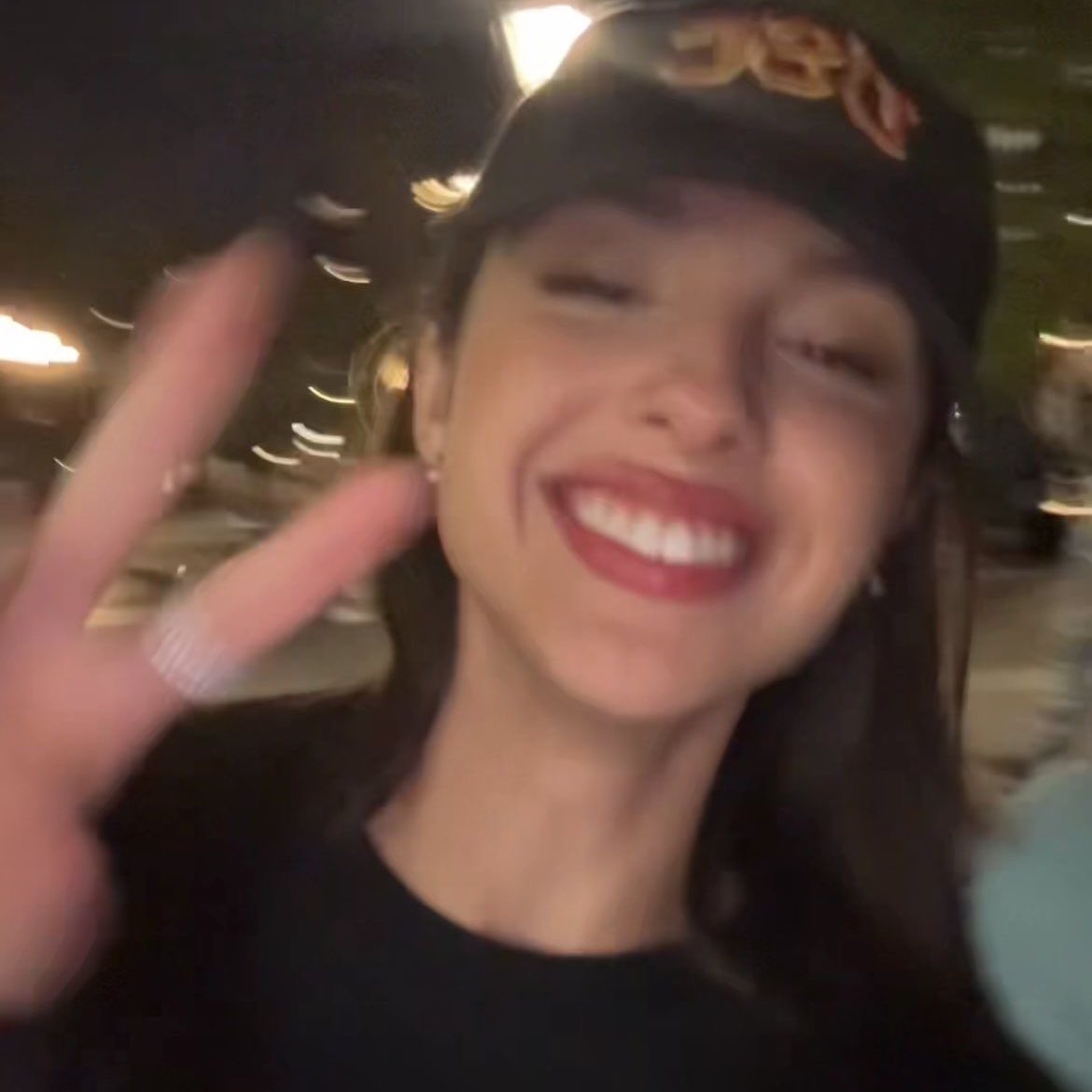 livsthinker's tweet image. 