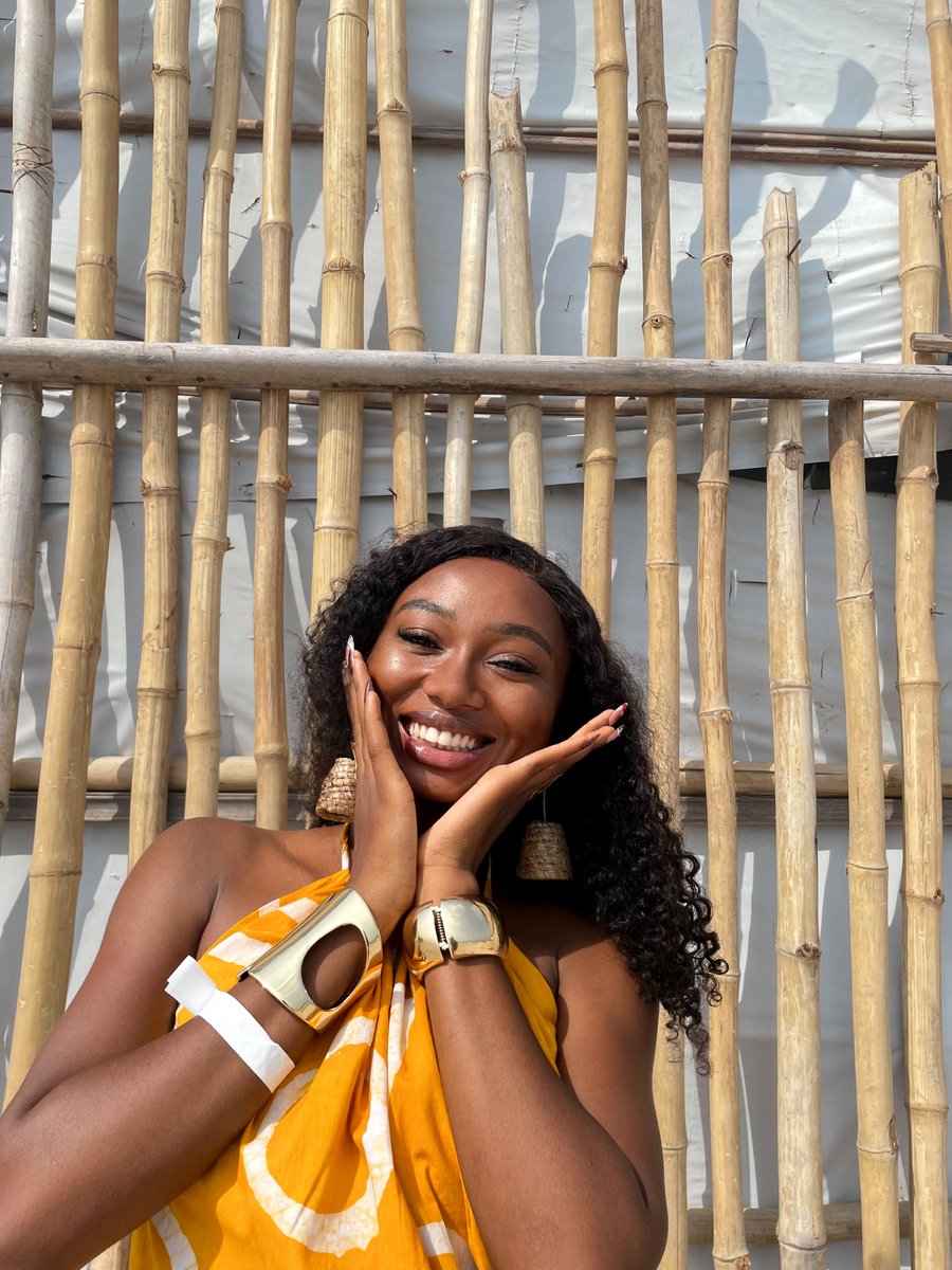 nianni_m's tweet image. Made you look. ✨