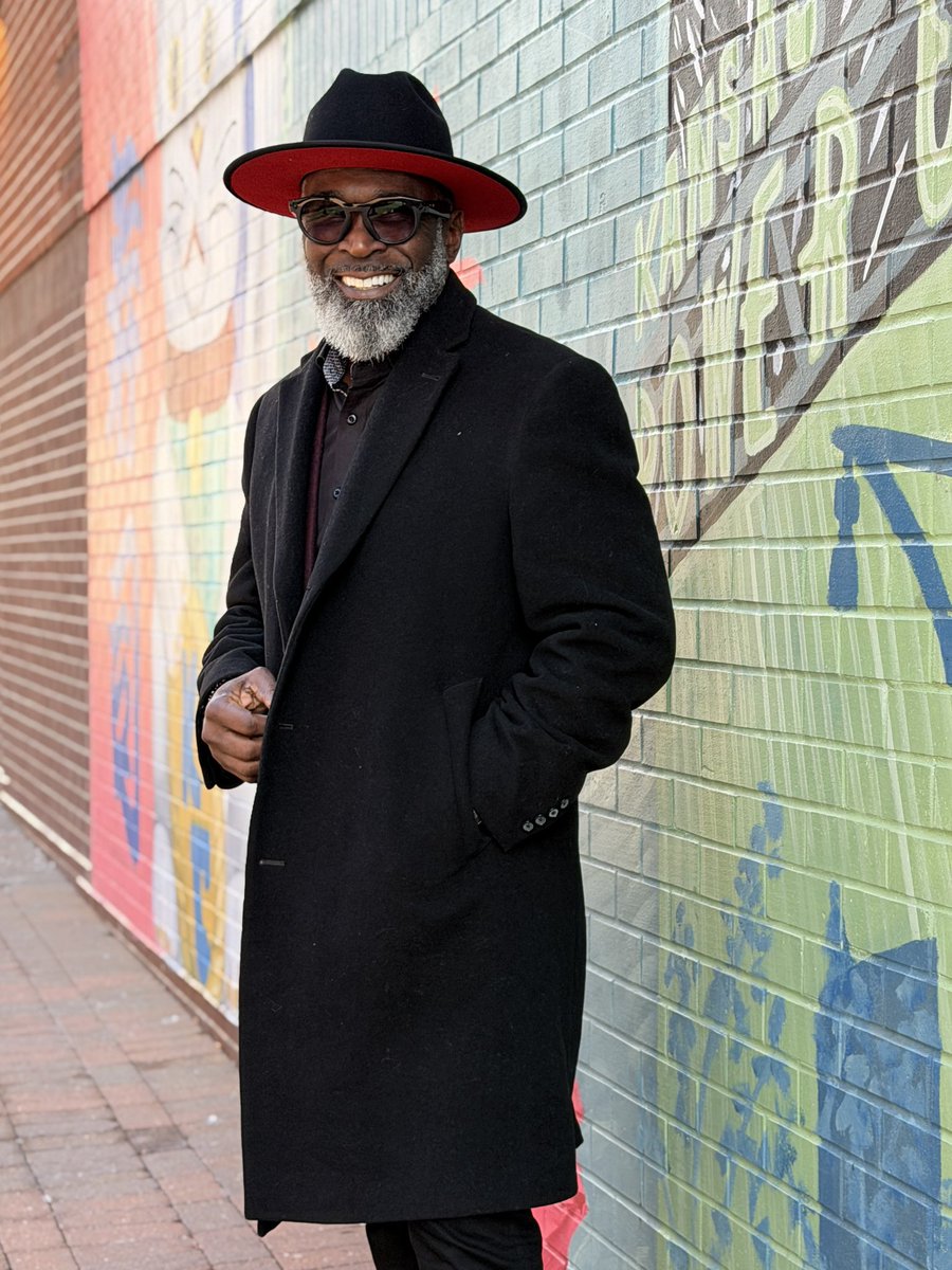 All that I am. 👊🏾
#silverfoxx