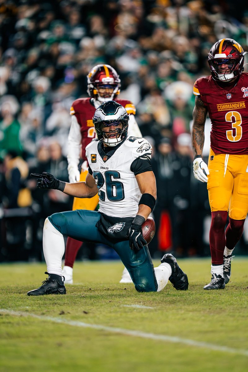 SFDigitals's tweet image. NFC EAST CHAMPS! 😤😤😤 @saquon