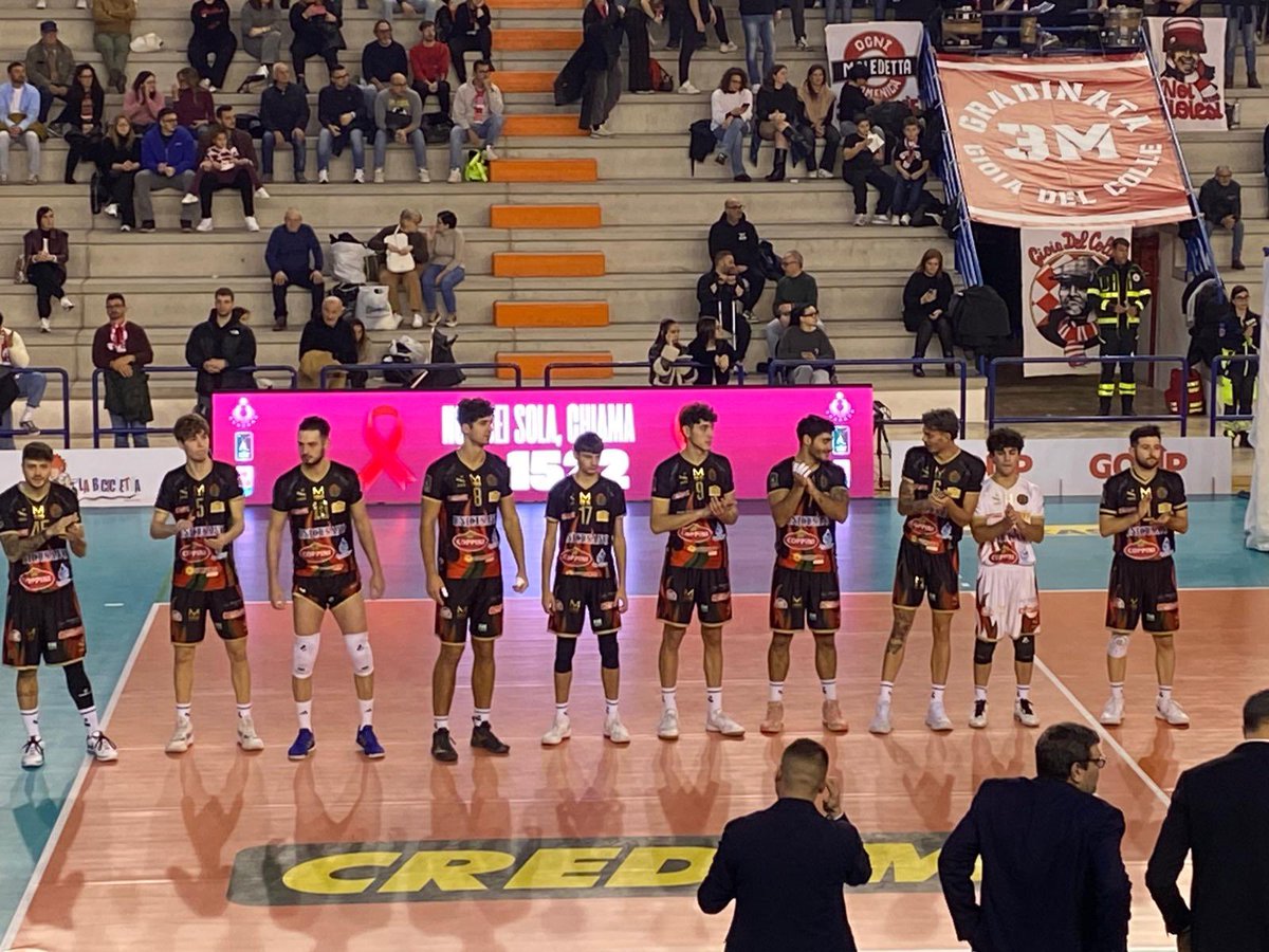 L’uomo in più al palazzetto e da casa c’è 💪🏻💪🏻 #GoDragons🐉