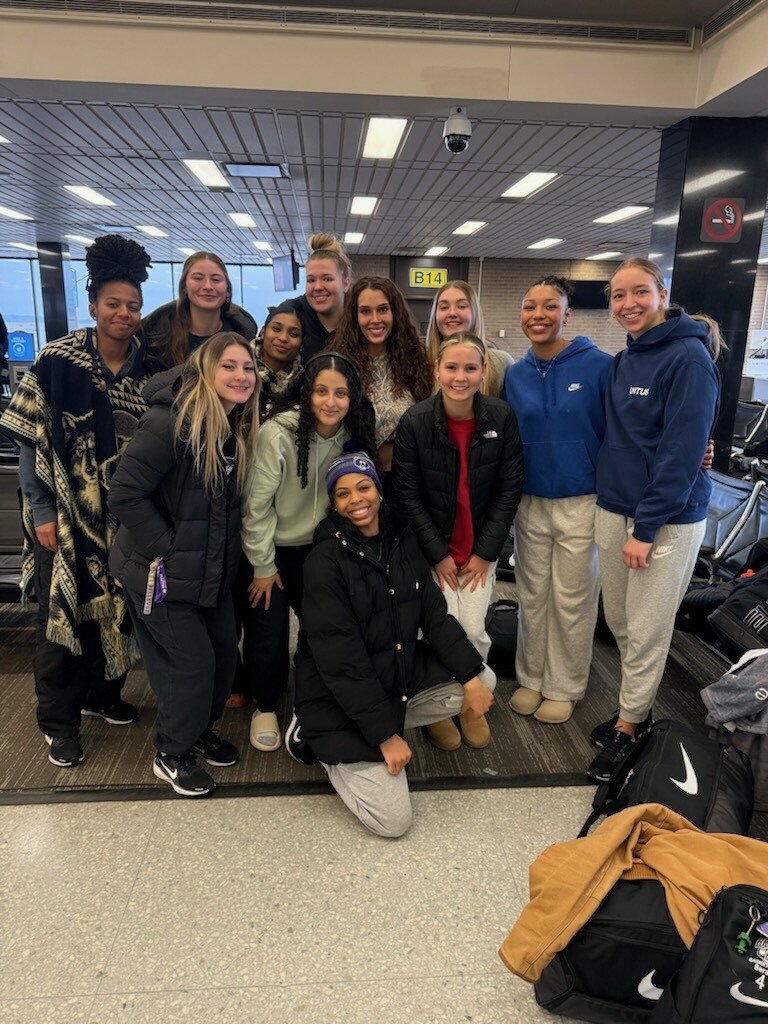 COACH ICE/Bellevue University/RETRO HOOPS tweet media