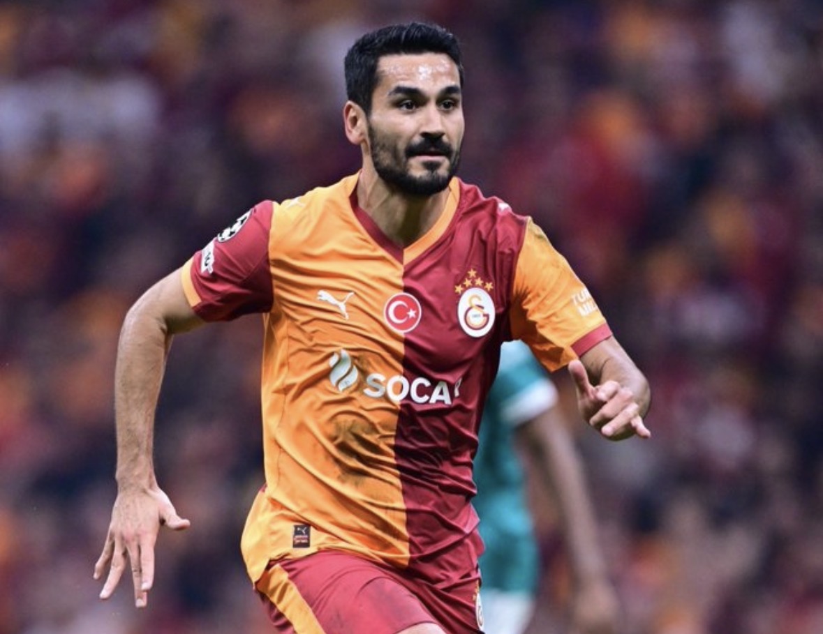 İlk geldiğinde sahada dipçik gibi olan adam şimdi Selçuk İnan'ın kariyerinin son dönemlerine evrildi. Kemerburgaz'da ne yapıyorsunuz abicim siz ya vallahi anlamıyorum.