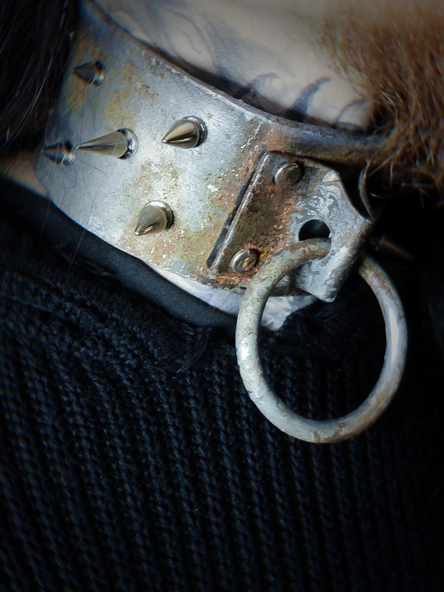 Tombthread666's tweet image. Ashen Dominion Collar - Aged Japanese Leather with Rusted Metal

(Not black it is grey/silver)
This collar is constructed from authentic aged leather sourced from Japan, paired with deliberately weathered metal hardware bearing real oxidation and rust.