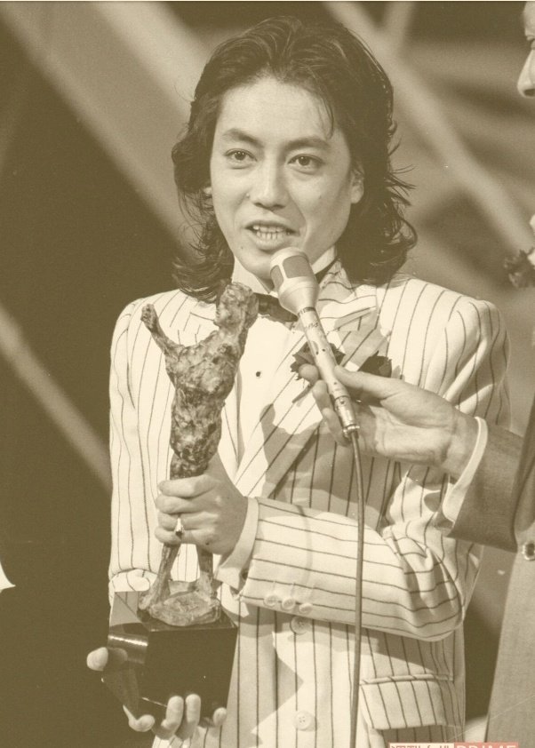 LOVE(抱きしめたい)』で日本レコード大賞最優秀歌唱賞を受賞の沢田研二