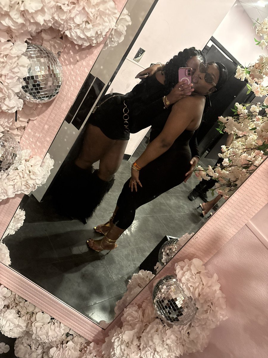 harmbarmm's tweet image. thank you Houston !