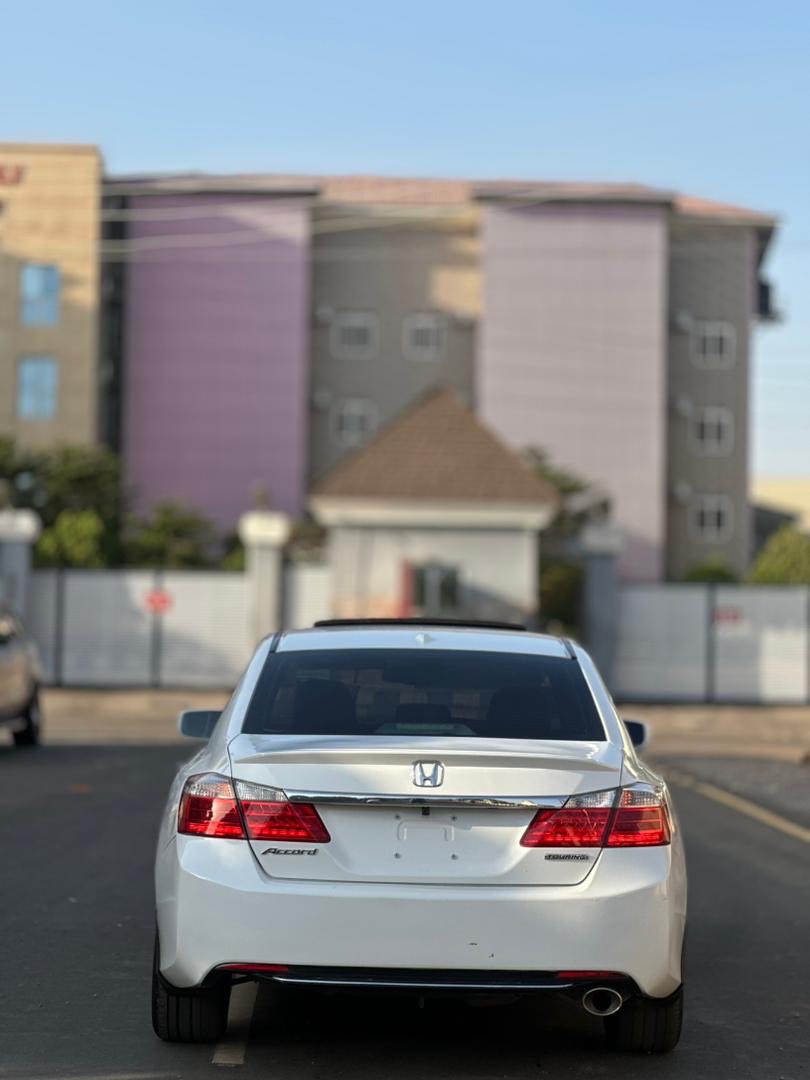 kingsean2907's tweet photo. I have got this incredible Honda Accord here with me 

 EXTREMELY CLEAN TOKS STANDARD HONDA ACORD TOURING ✅2013  MODEL WITH ORIGINAL CUSTOM DUTY GOING FOR JUST 11.5M ONLY☎️

#SlammyAutos #CarDeals #NigeriaCars #CarPlug #AutoTrader #UsedCarsNaija #CarDealer #CarTok #AutoSales https://t.co/h3T1zjhMlC