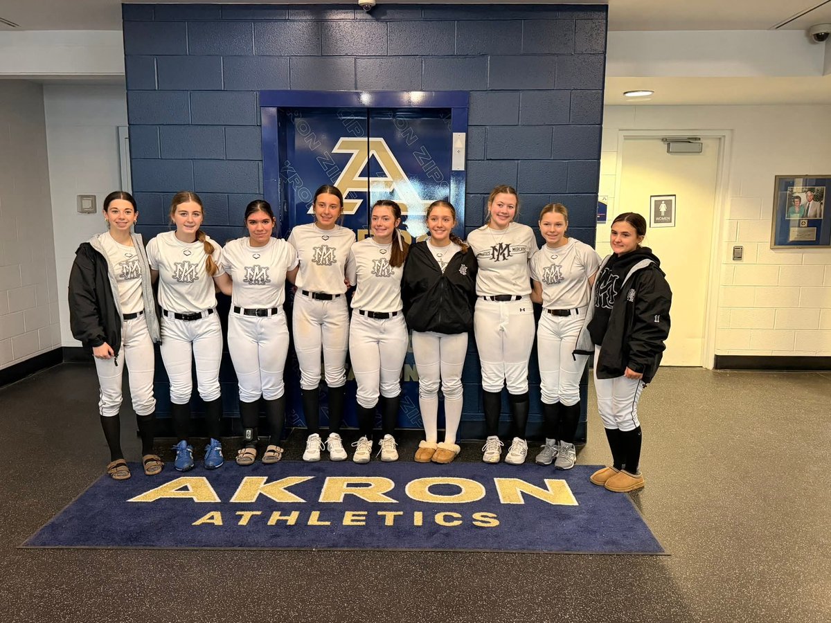 Pipeballer123's tweet image. Scored my 1st Varsity @KenstonGBball pts Friday and picked up with @AMGoldOhio for 4 games at @ZipsSB sat/sun! Thank you @nix131313 @ZipsCoachZ @cailey_joyce
 Was so fun to play with @Leilana_5 again ❤️ @2K11Hotshots @ohiovarsity @KenstonSoftball @NHPreps #slapper #multisport