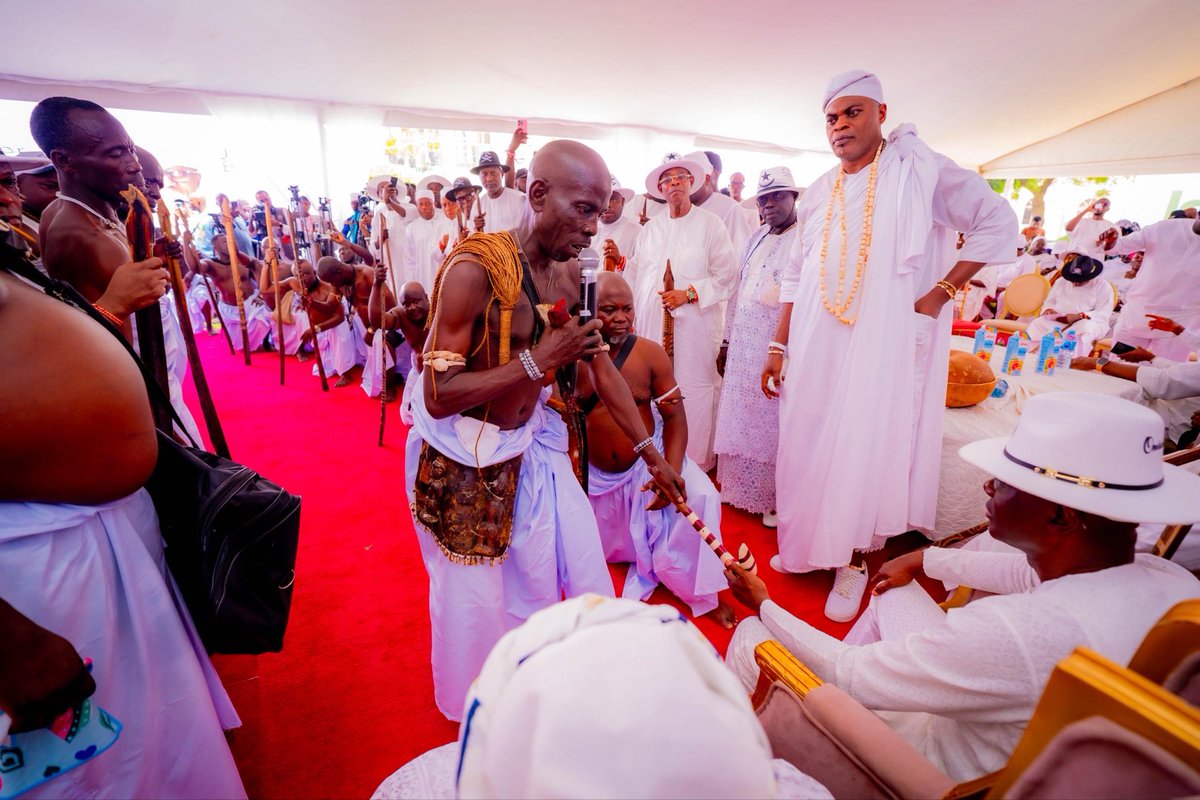 Today, I received the Olori Eyo, the White Cap chiefs, traditional leaders, and other participants at Lagos House, Marina, during the Ijade Opa Eyo procession.

The Eyo Festival gives us an opportunity to present Lagos beyond its reputation as Nigeria’s economic and commercial