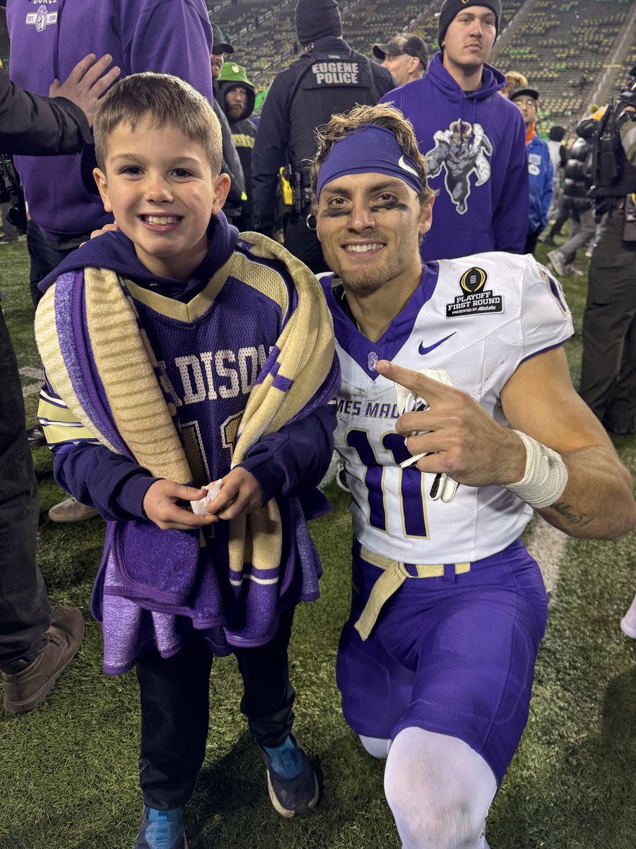 S G - GO DUKES! tweet media