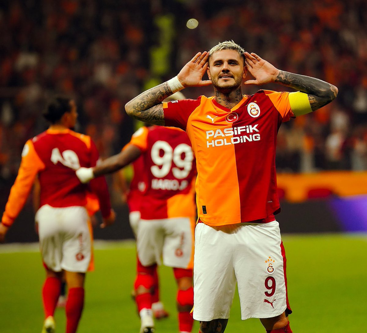 Icardi, Galatasaray tarihinin Süper Lig'de en fazla gol atan yabancı futbolcusu oldu. (60 gol)