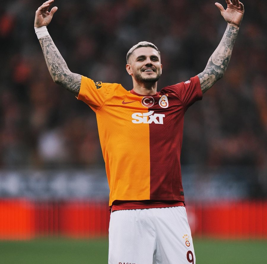 icardi_osimhen's tweet photo. Lidere selam dur..! Şampiyon Galatasaray yazdıracağız..!  Tebrikler Galatasarayım 💛❤️

Mauro Icardi, Gheorghe Hagi'yi geride bırakarak Galatasaray tarihinde en fazla lig golü atan yabancı oyuncu oldu.👑icardi - 60 gol 

#GSvKSP

https://t.co/HYLHugdWV3
https://t.co/xTZB6vJbDZ https://t.co/IUZwd8ylWb
