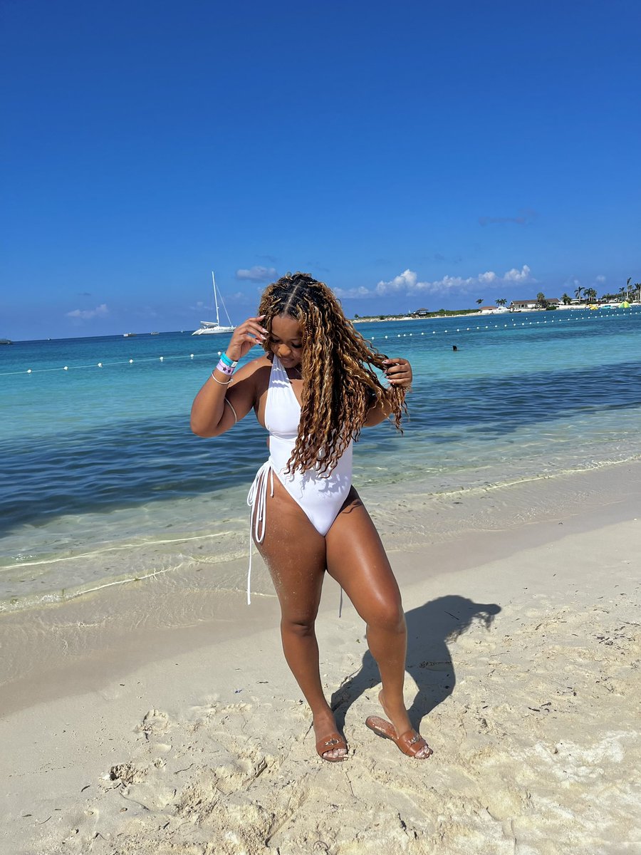 Guess I’ll drop them here for my 4 followers too… #RepublicBeach 👻