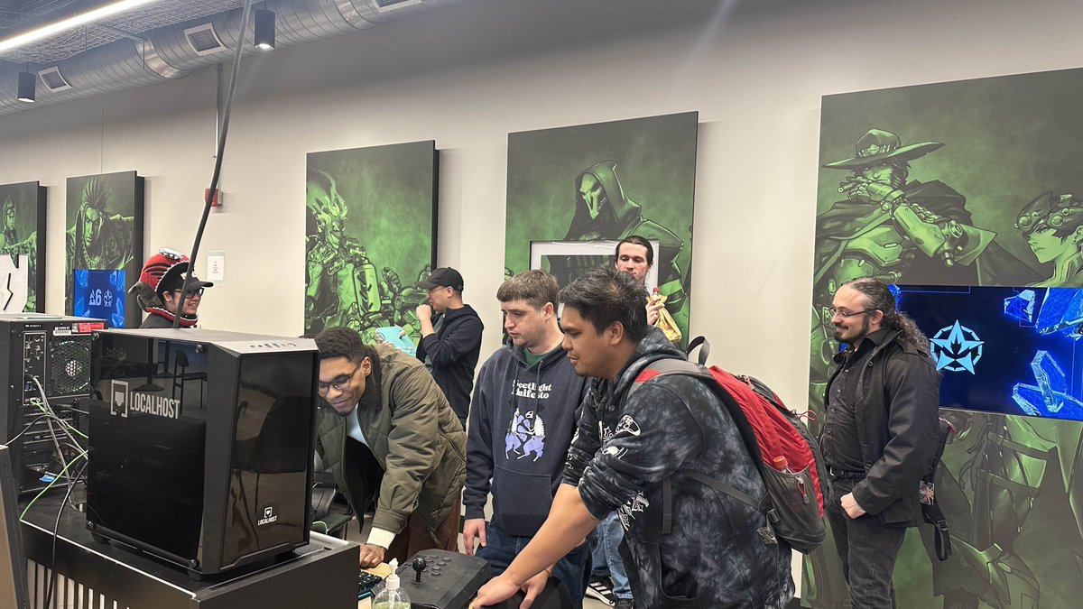 GoForBrokeFGC's tweet image. 2XKO is underway, Guilty Gear Strive and Melty Blood casuals are heating up!

Both #MBAACC and #MBTL will be played today, @Zebstrika4 traveled to come play. You love to see it!

📷 @Cambdiff