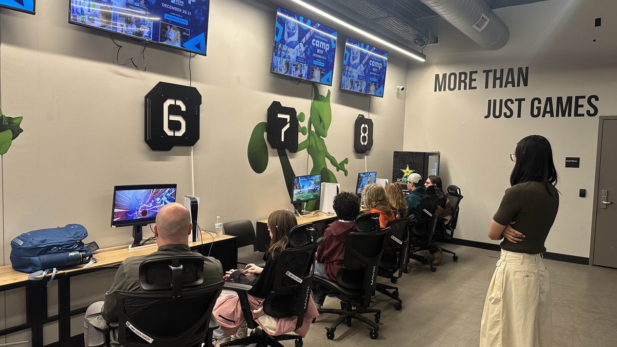 GoForBrokeFGC's tweet image. 2XKO is underway, Guilty Gear Strive and Melty Blood casuals are heating up!

Both #MBAACC and #MBTL will be played today, @Zebstrika4 traveled to come play. You love to see it!

📷 @Cambdiff