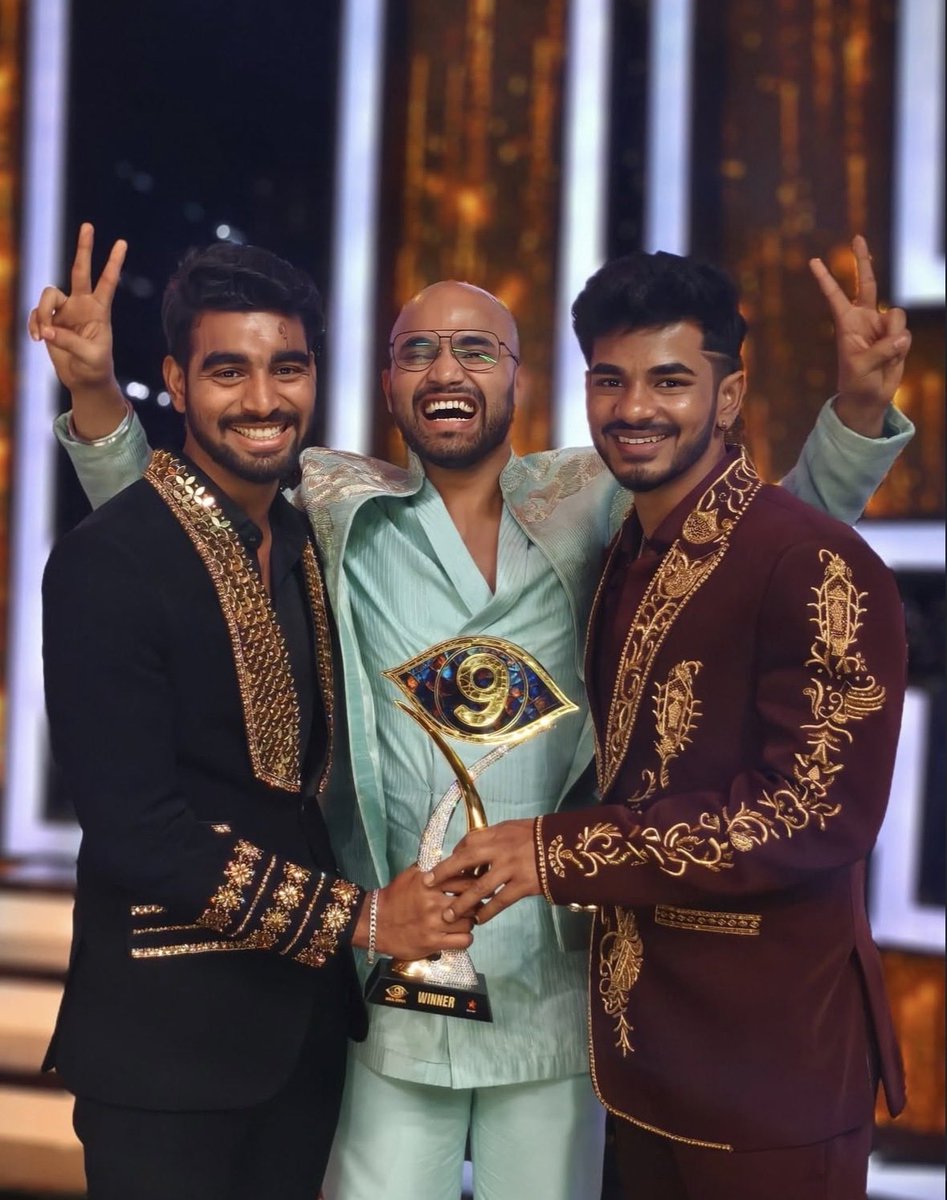 04_fireflies's tweet image. Haha Manish looks more happy😂
Cute one!

#Manish #Kalyan #DemonPavan  #BiggBossTelugu9