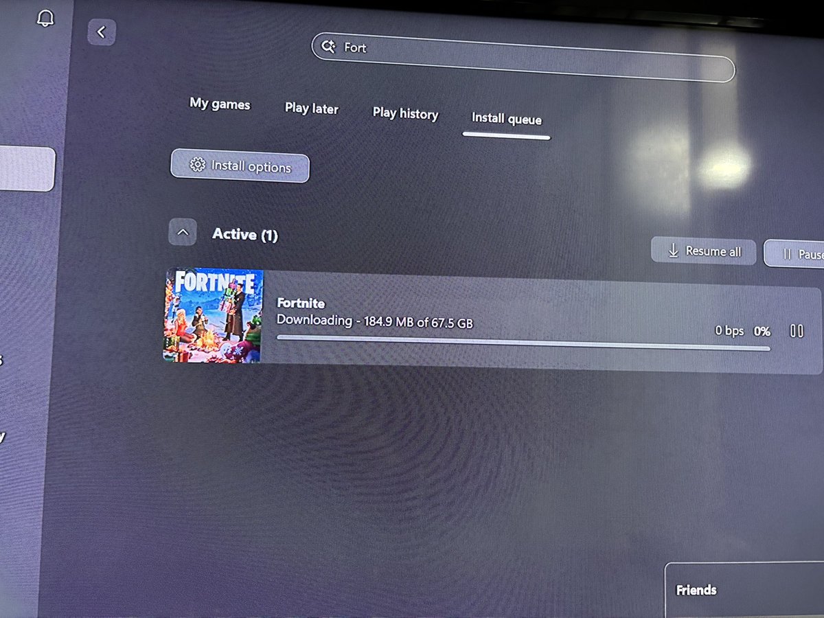 MetalsomeX's tweet photo. @phasepunk_iran @PizzaRushTime @sasuxnaruxsaku @FortniteStatus I am downloading on Xbox app but it is only 67.5 GB https://t.co/LKtab2Mk3v