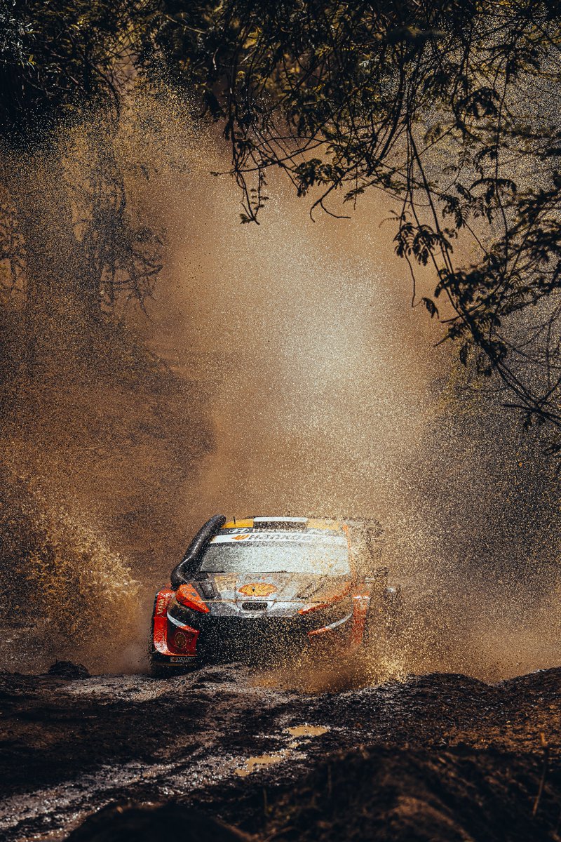 CARazy (@_briankigen) on Twitter photo 