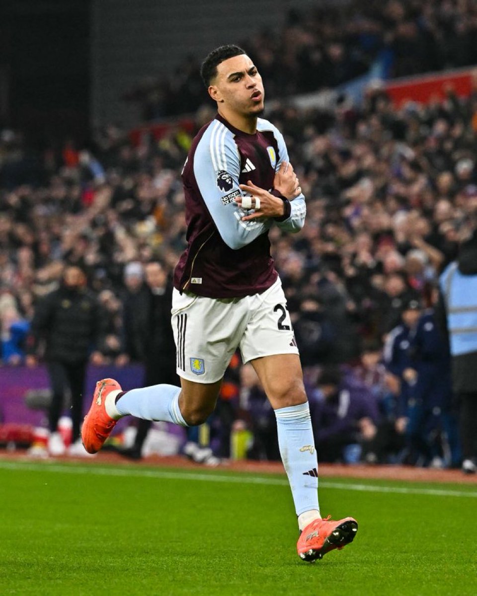 A noun is Rogers 2-1 against United! 😂 (Morgan Rogers with the brace, what a way to define proper noun dominance)😏😏