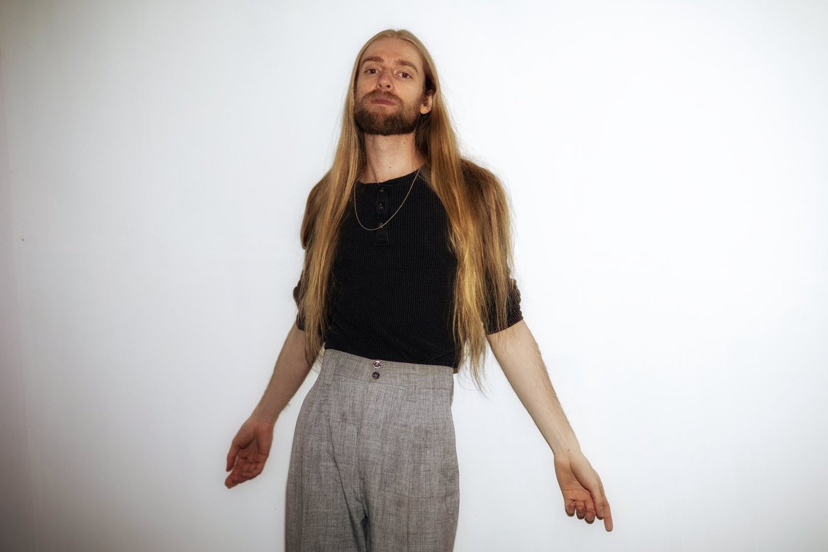 Celebrating his new remix of Khrone and Enya Angel’s ‘Waste Your Love’, <a href="/forseti_music/">forsetî</a> takes over guest mix duties today on Gallery Sessions, our show on @insomniacradio. 

Tune in at 2pm PST! 🔴