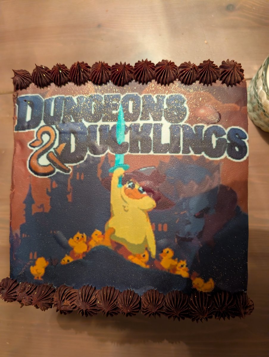 BearBellyGames's tweet image. My lovely parents celebrated Dungeons and Ducklings by getting me this amazing custom Dark Chocolate/ Orange cake from @MadHatCakes 

#cake #duck #deliciousfood #Indiegame