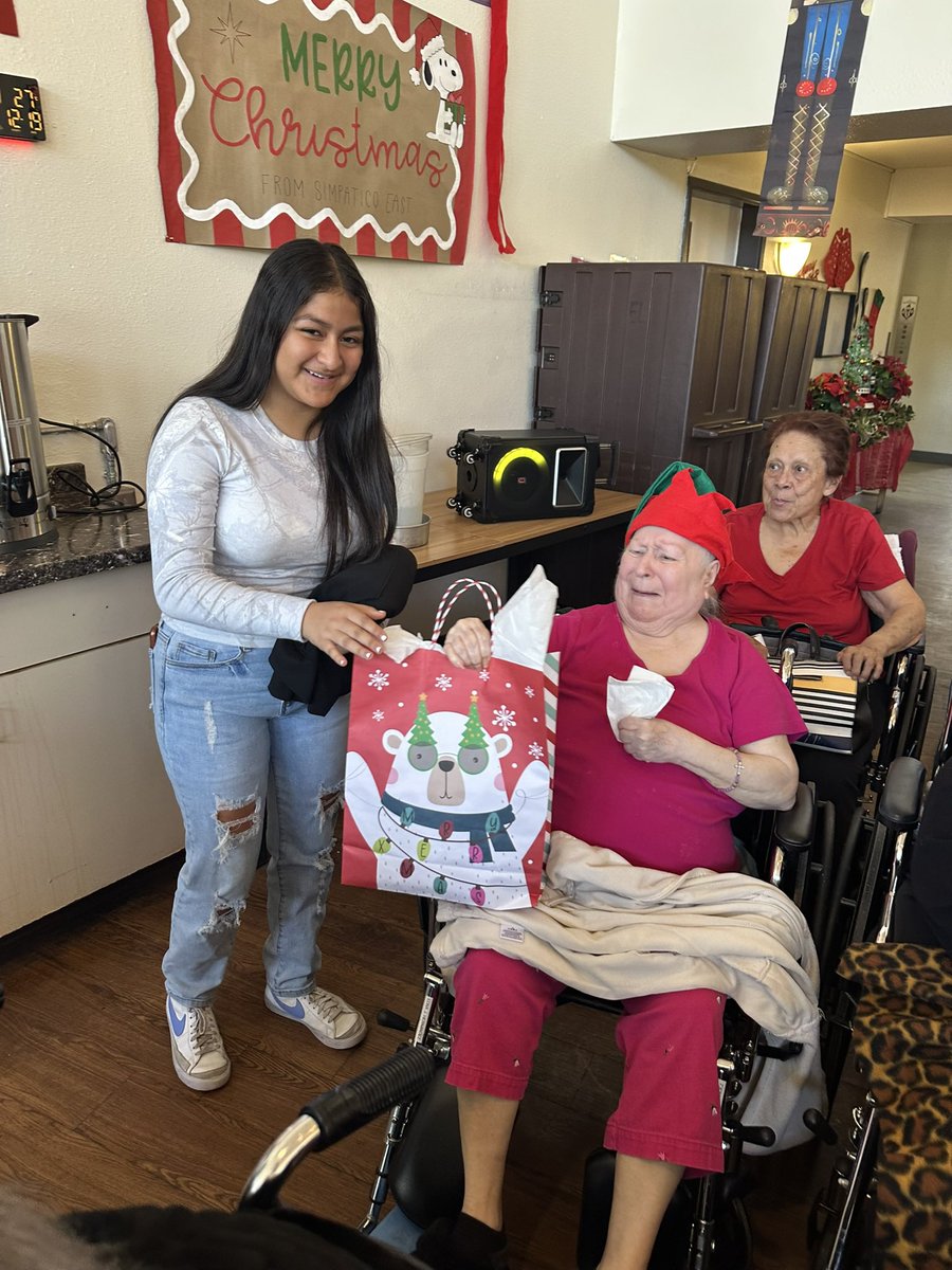 Mary Navar tweet media