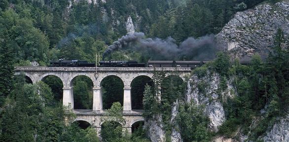 بالصور .. أفضل الرحلات الشتوية بالقطار في قارة #أوروبا 