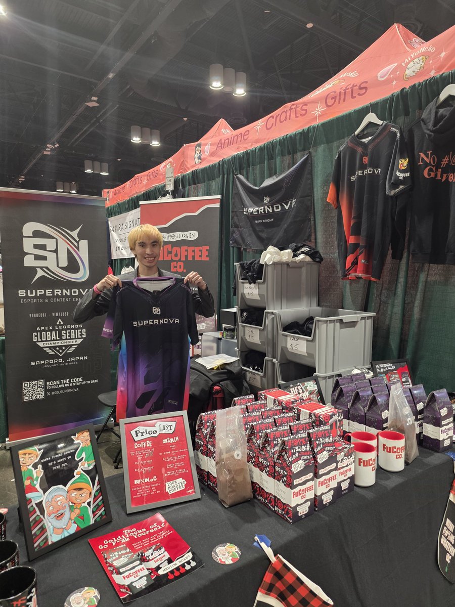FuCoffeeCo's tweet image. And thats a wrap 🎁

Day 3 at #HolidayMatsuri is over, what an amazing event thank you to everyone who stopped by the booth.

With a special thanks to 
@CaptInfernal 
@KamekoGaming 
@itsSilverWolfvt