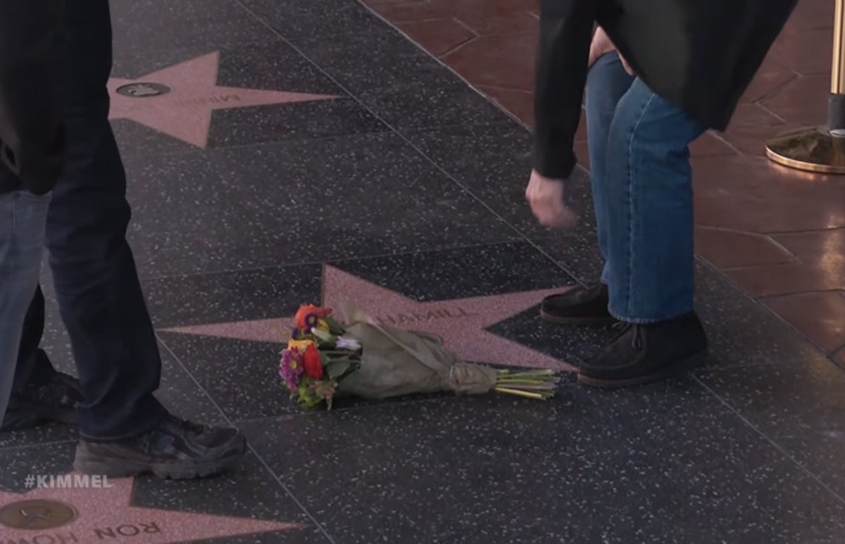 sw_holocron's tweet image. Mark Hamill stood on his Star on the Hollywood Walk of Fame and told people passing by that Mark Hamill died

“Did you hear this guy died today? I read on the internet he was in a jet ski accident.”