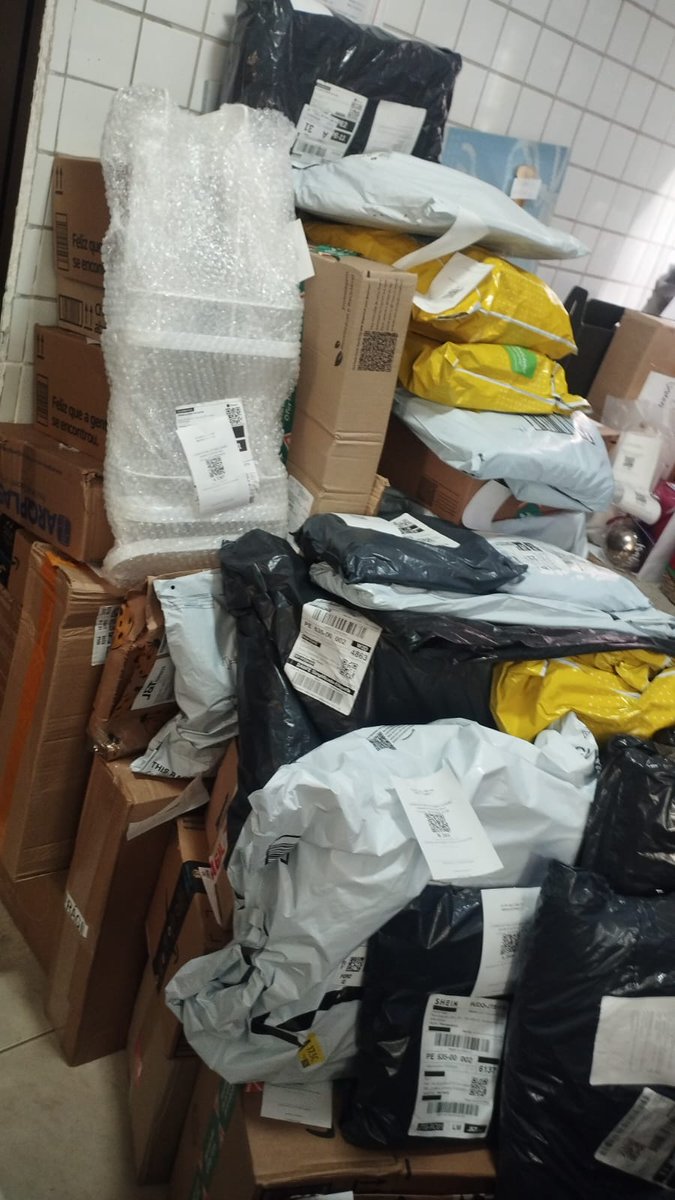 Treustpy's tweet image. Fizeram a reportagem no condominio errado no que trabalho e 3x pior que isso #fantástico