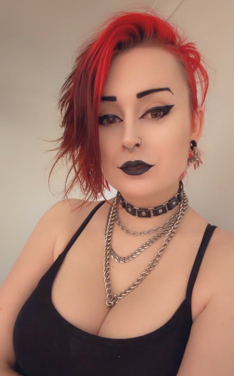 Hey! I’m live and finishing Mass Effect 3 ♥️

Twitch.tv/rin_vixen