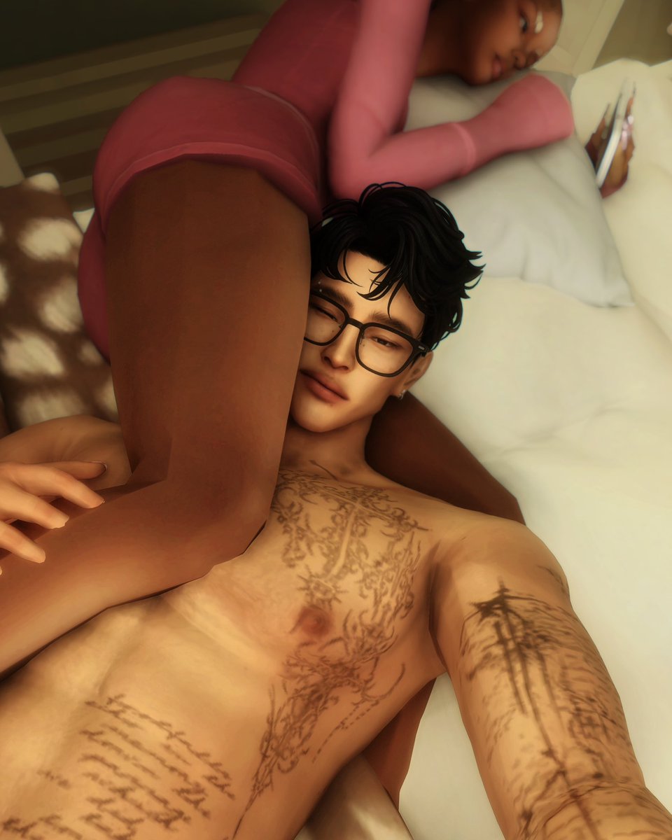 xminature's tweet photo. Good night from Mina and I 🙏 https://t.co/j79MJpbNvi