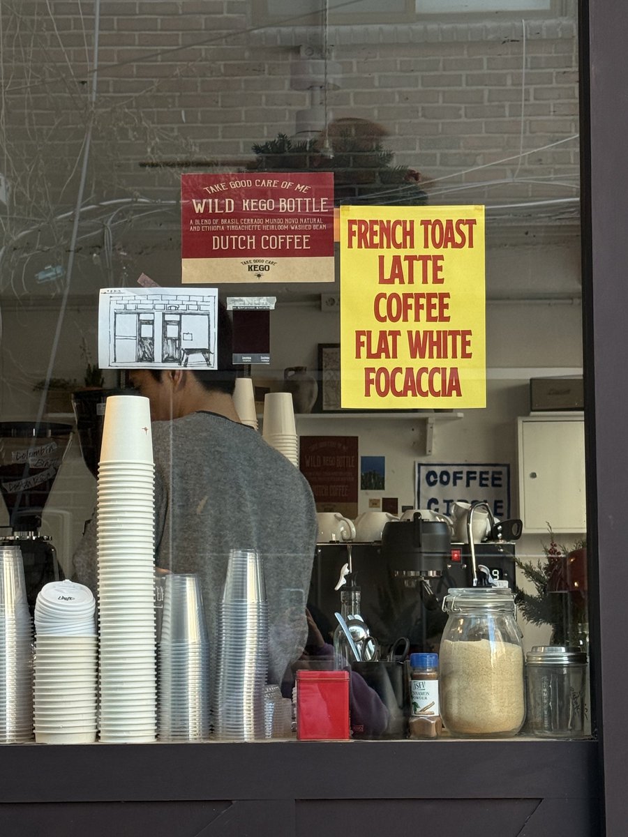 endomamesoup's tweet image. 겨울엔 차이티 라떼를