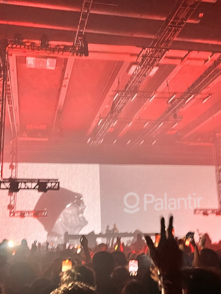 samschnaars's tweet image. @PalantirTech sponsored the #FISHER sf rave last night - tbh kinda lame given the $100 ticket