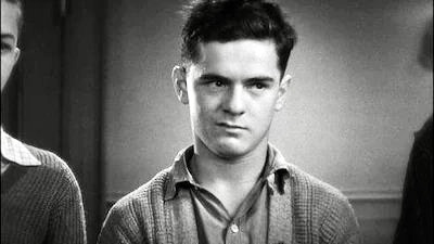 DrBuzz_Forensic's tweet image. Actor Frankie Darro was #BornOnThisDay Dec. 22, 1917. Child/teen/adult film star &amp;amp; was the voice for Disney's Pinocchio: "Lampwick" (1940) &amp;amp; Forbidden Planet operator for "Robby the Robot"(1956). Battling #alcoholism he passed in 1976 (age 59) from heart attack #RIP #GoneTooSoon