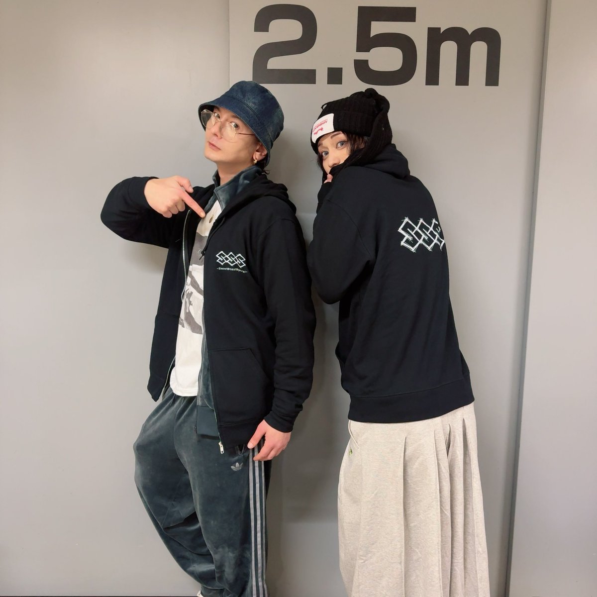 あ、さなちゃんに LIVEのパーカー頂いた！ Snow! Star! Spark! SSS