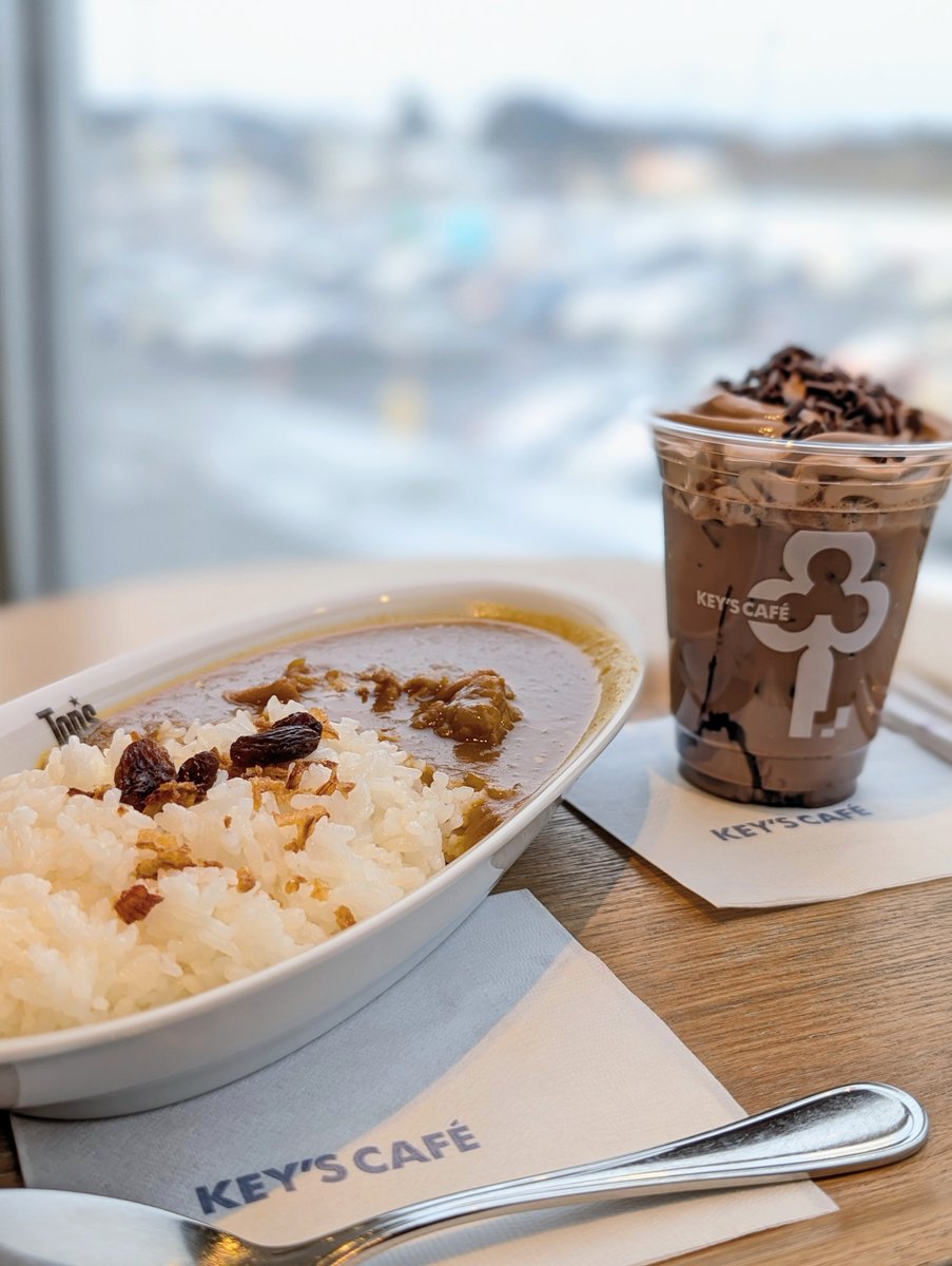 sinatikubentou's tweet photo. オニオンチキンカレー&ビターカフェショコラ〜😋
#KEYSCAFE
#キーズカフェ https://t.co/uKOKXZcM8X