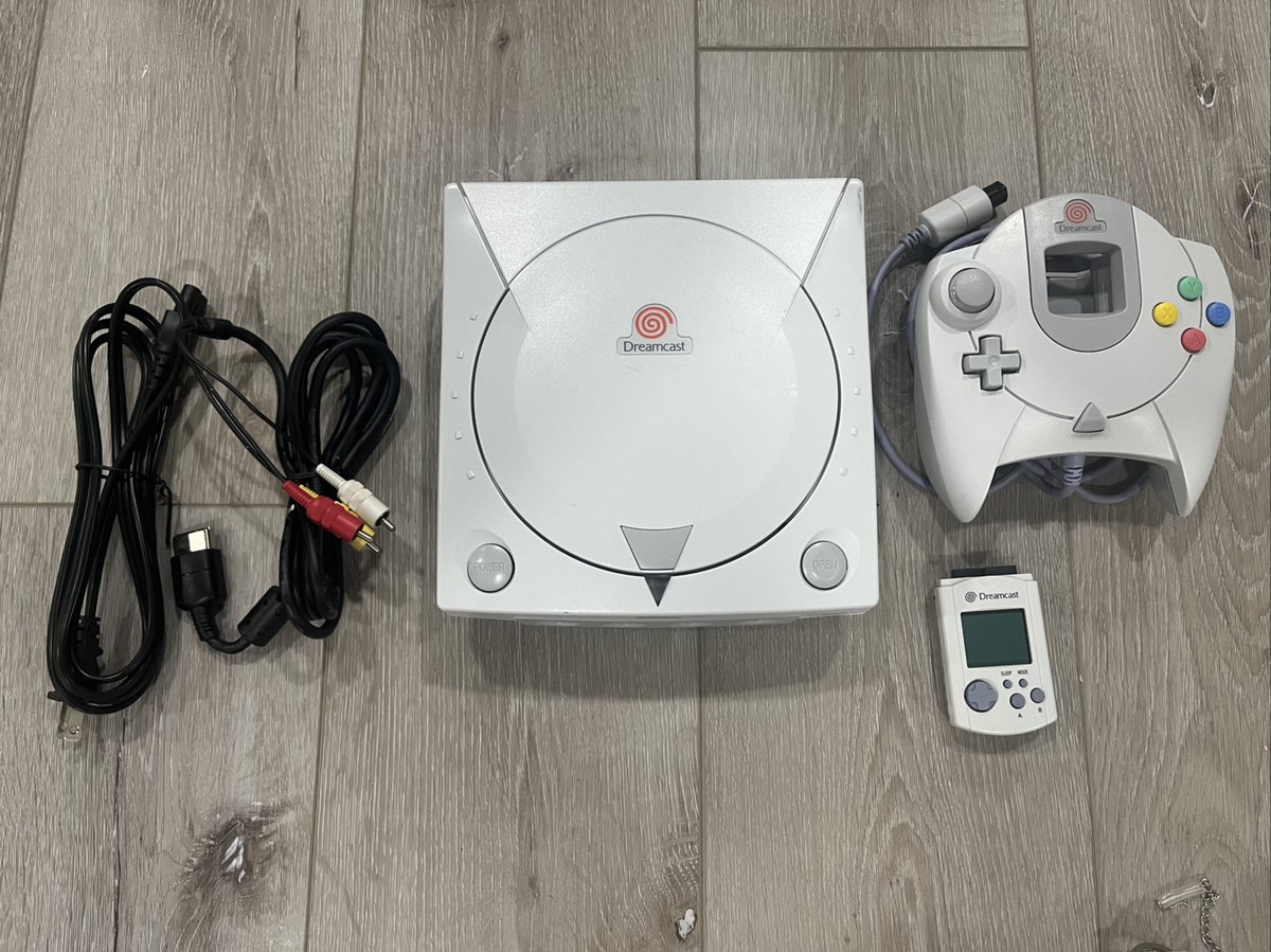 AlteredRetro's tweet image. We make original equipment look amazing again! #sega #dreamcast
