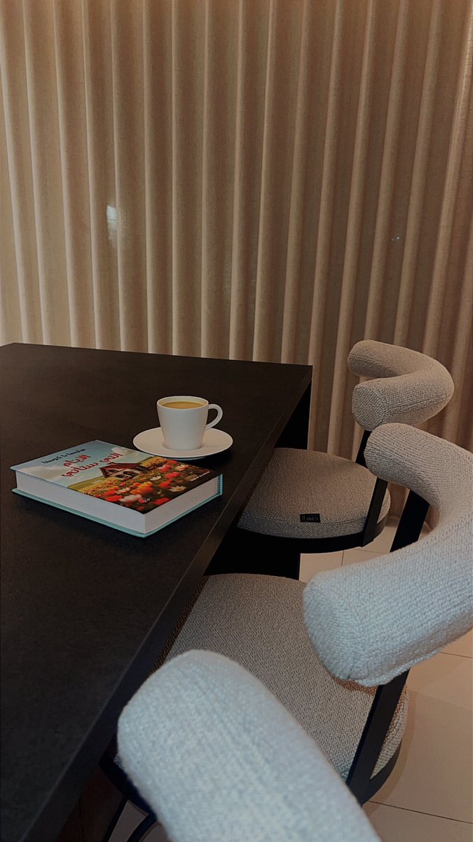 الحياة ليست سوى سلسلة من اختيارات صغيرة، نُدرك متأخرّاً أنها شكّلت عمرًا بأكمله 👌🏻