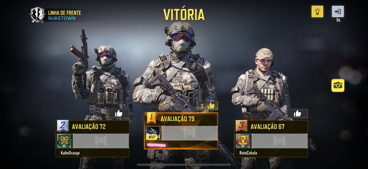 chobbitsdoll's tweet image. eu gosto tantoooo de jogar cod em trio, é super engraçado ainda mais quando eu ganho ponto extra hihihihi