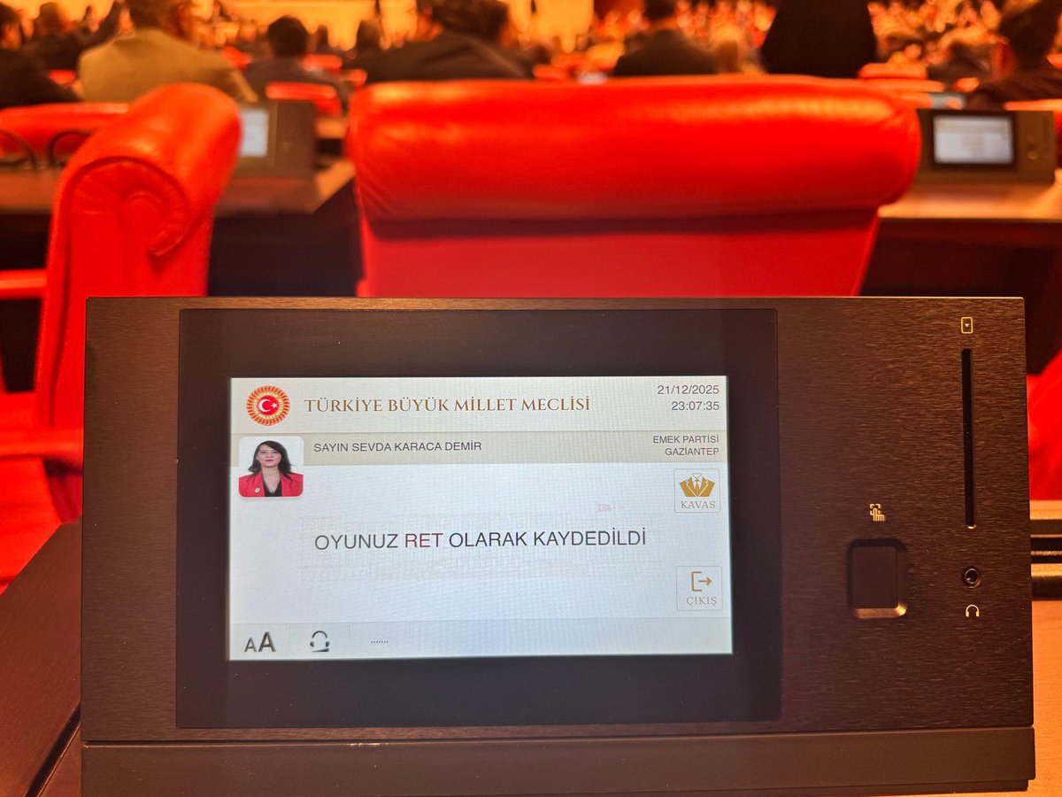 Sabah Antep'te emekçilerle birlikte sokakta, akşam mecliste söyledik sözümüzü...

Bu bürokratik oligarşi, kapitülasyon ve manda bütçesine HAYIR!