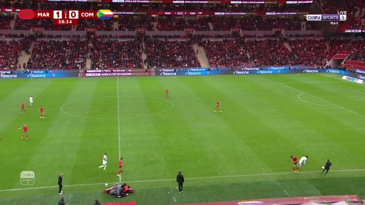 ياسين بونو يتصدى ببراعة #كأس_أمم_أفريقيا 