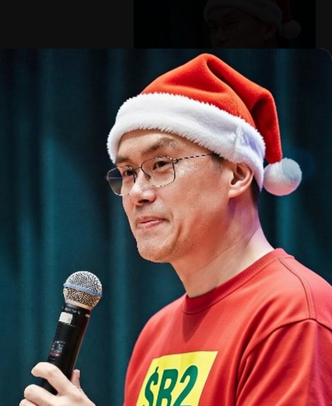 defiwealth12's tweet photo. If you can HODL garri during the hard times you can HODL $B2.    
 
 ╰┈➤CZ

Happy merry Christmas in advance to all B2network users

#B2 #B2network https://t.co/Ua9NRtozLi