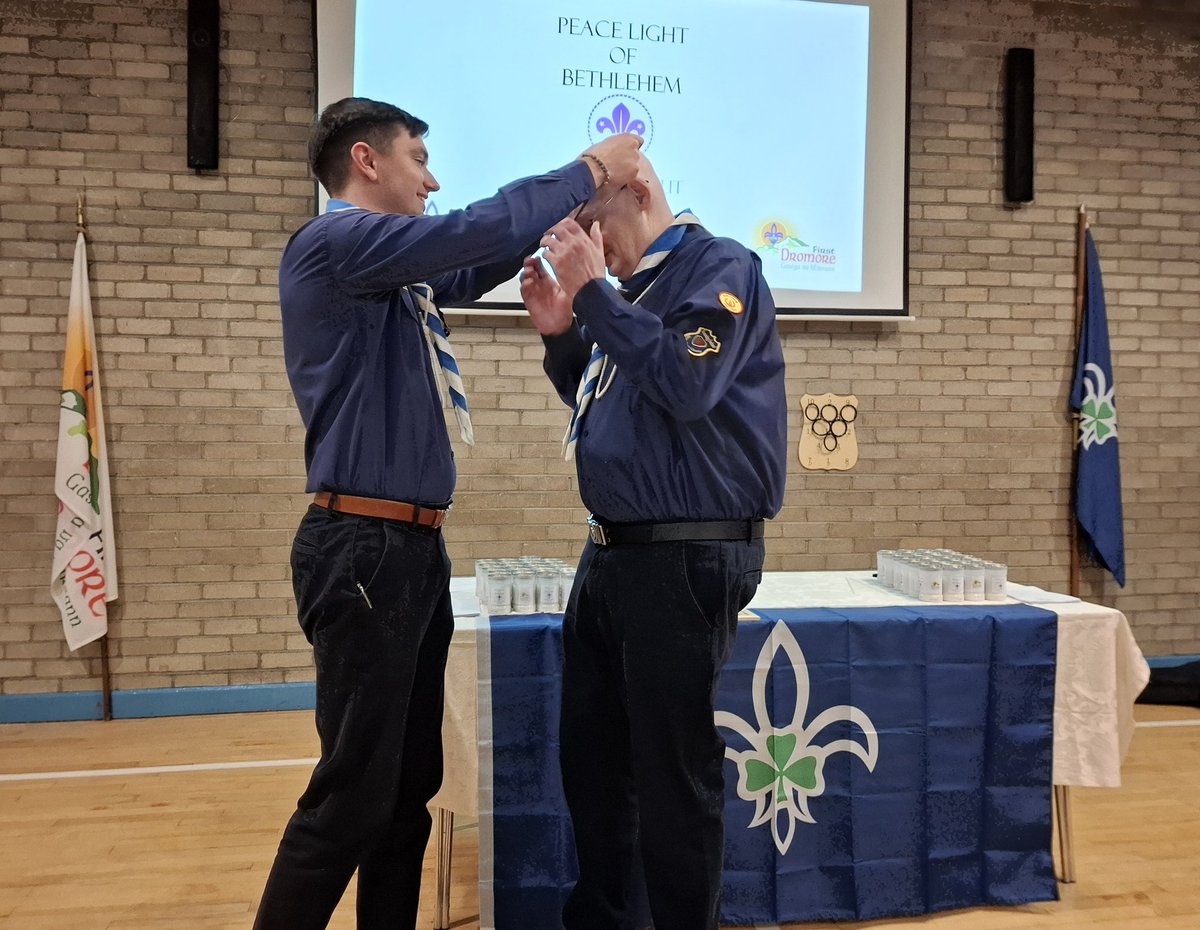 newryscouts's tweet photo. Congratulations to #Scouter Jim who received his wood beads 📿 tonight at our #PeaceLight 🕯distribution after he successfully completed all his training ⚜️ #SkillsForLife #ScoutsDoStuff #ScoutingIreland #NollaigShona https://t.co/wNCLxKueHe