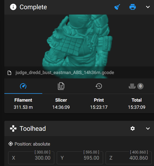 CanuckCreator's tweet image. What better way to test how well the insulation works on a large volume printer in a cold garage than a 200% scale @eastman Judge Dredd print
@Polymaker_3D polylite ABS, .6 nozzle, .3lh, total print time 15 and a half hours, 400mm tall overall