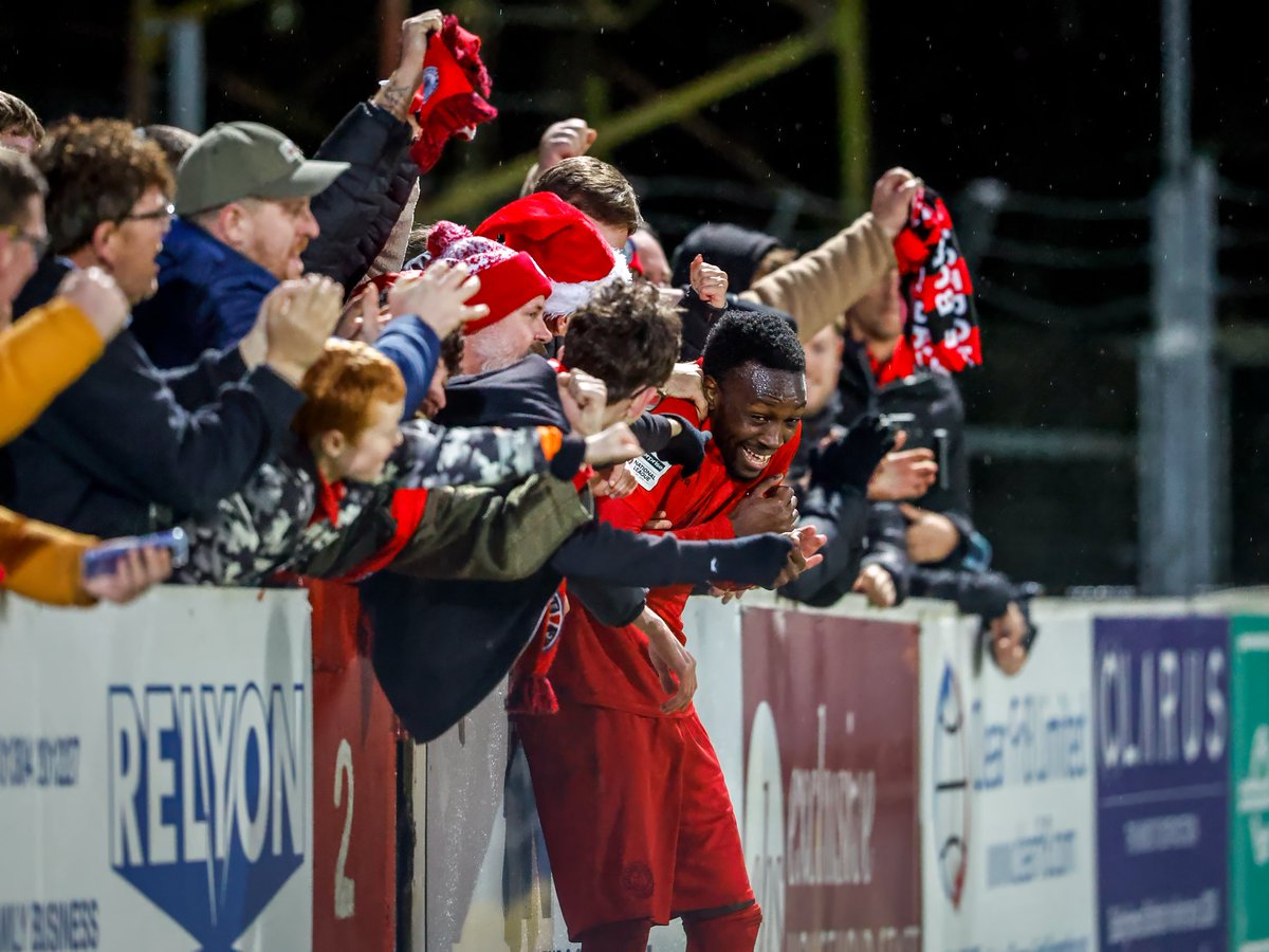 Lydia & Nick tweet media