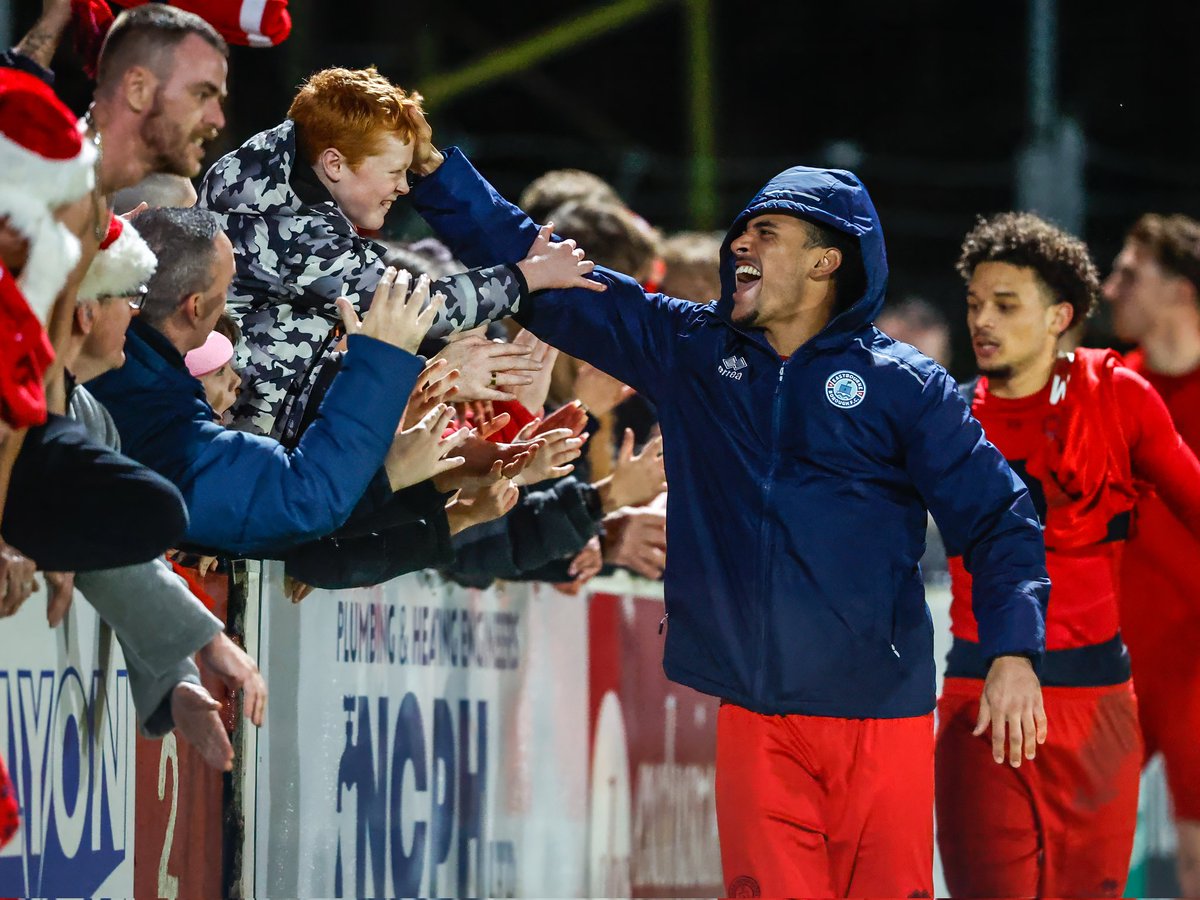 Lydia & Nick tweet media