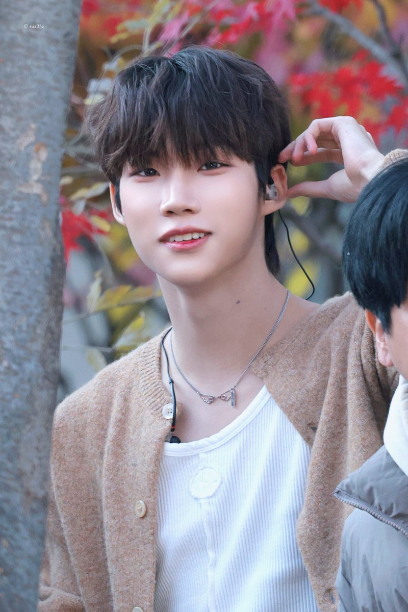 251201 KBS 사랑의 온도탑 제막식 

#더윈드 #Thewind
#박하유찬 #Parkhayuchan